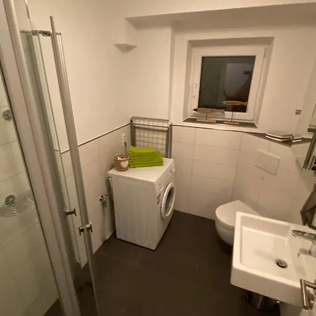 아파트 Schoene 90qm Mit Sonnenterrasse Und Aussicht *