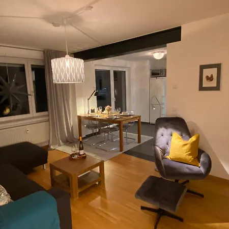 아파트 Schoene 90qm Mit Sonnenterrasse Und Aussicht 트리어