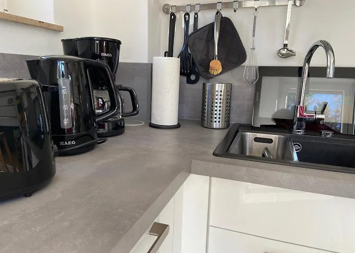 Schoene 90qm Mit Sonnenterrasse Und Aussicht Appartement