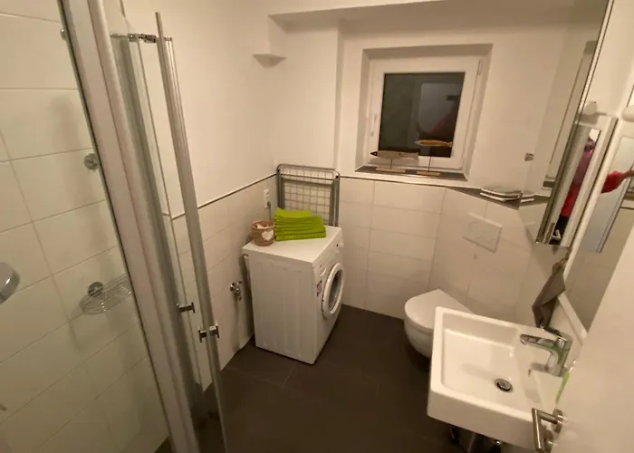 Appartement Schoene 90qm Mit Sonnenterrasse Und Aussicht *