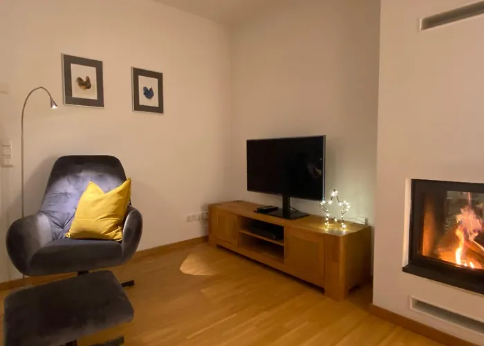 Schoene 90qm Mit Sonnenterrasse Und Aussicht Appartement Trèves